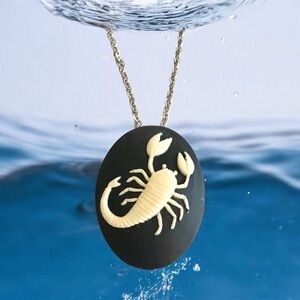 🆕 3D Scorpio Pendant Necklace Wood/Stainless Steel